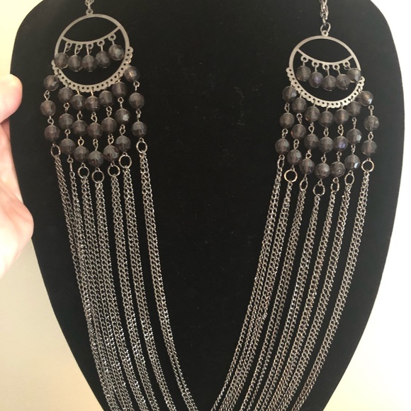 Dramatic necklace! - Picture 3 of 4